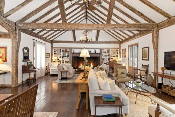 $20,000 | Undisclosed Address, Glen Head, NY 11545