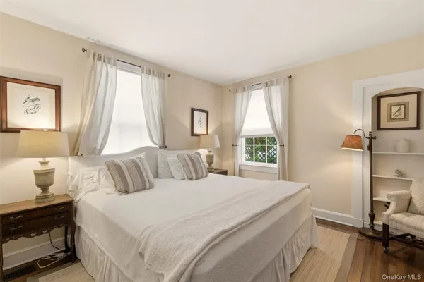 $20,000 | Undisclosed Address, Glen Head, NY 11545