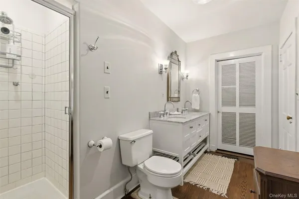 $20,000 | Undisclosed Address, Glen Head, NY 11545