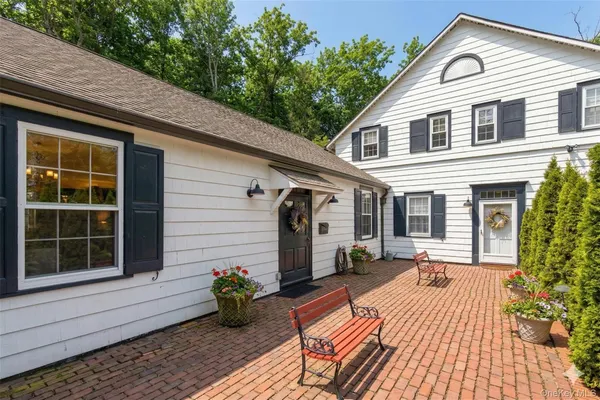 $20,000 | Undisclosed Address, Glen Head, NY 11545