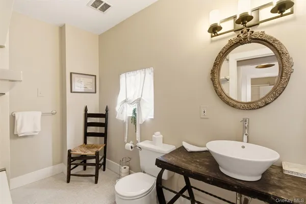 $20,000 | Undisclosed Address, Glen Head, NY 11545