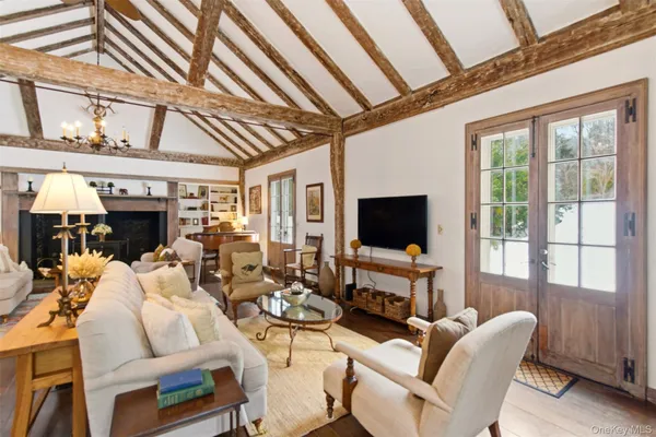 $20,000 | Undisclosed Address, Glen Head, NY 11545