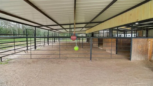 $949,000 | 13588 North Us Highway, Buffalo, TX 75831