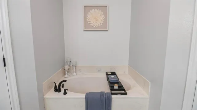 $949,000 | 13588 North Us Highway, Buffalo, TX 75831