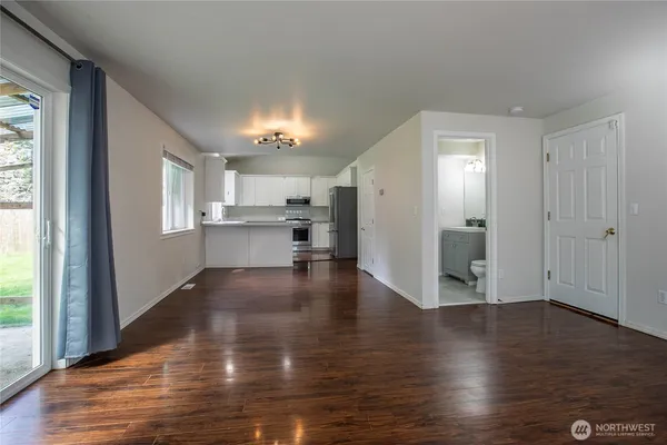$2,750 | 1615 15th Avenue Southwest, Olympia, WA 98502