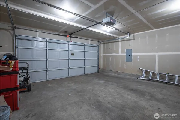 $2,750 | 1615 15th Avenue Southwest, Olympia, WA 98502