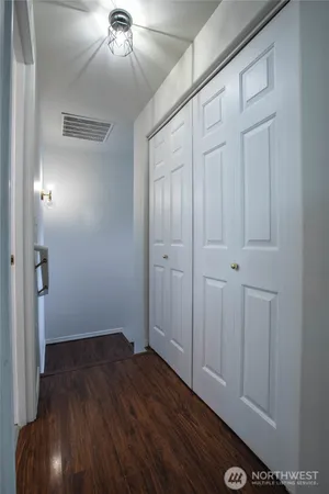 $2,750 | 1615 15th Avenue Southwest, Olympia, WA 98502