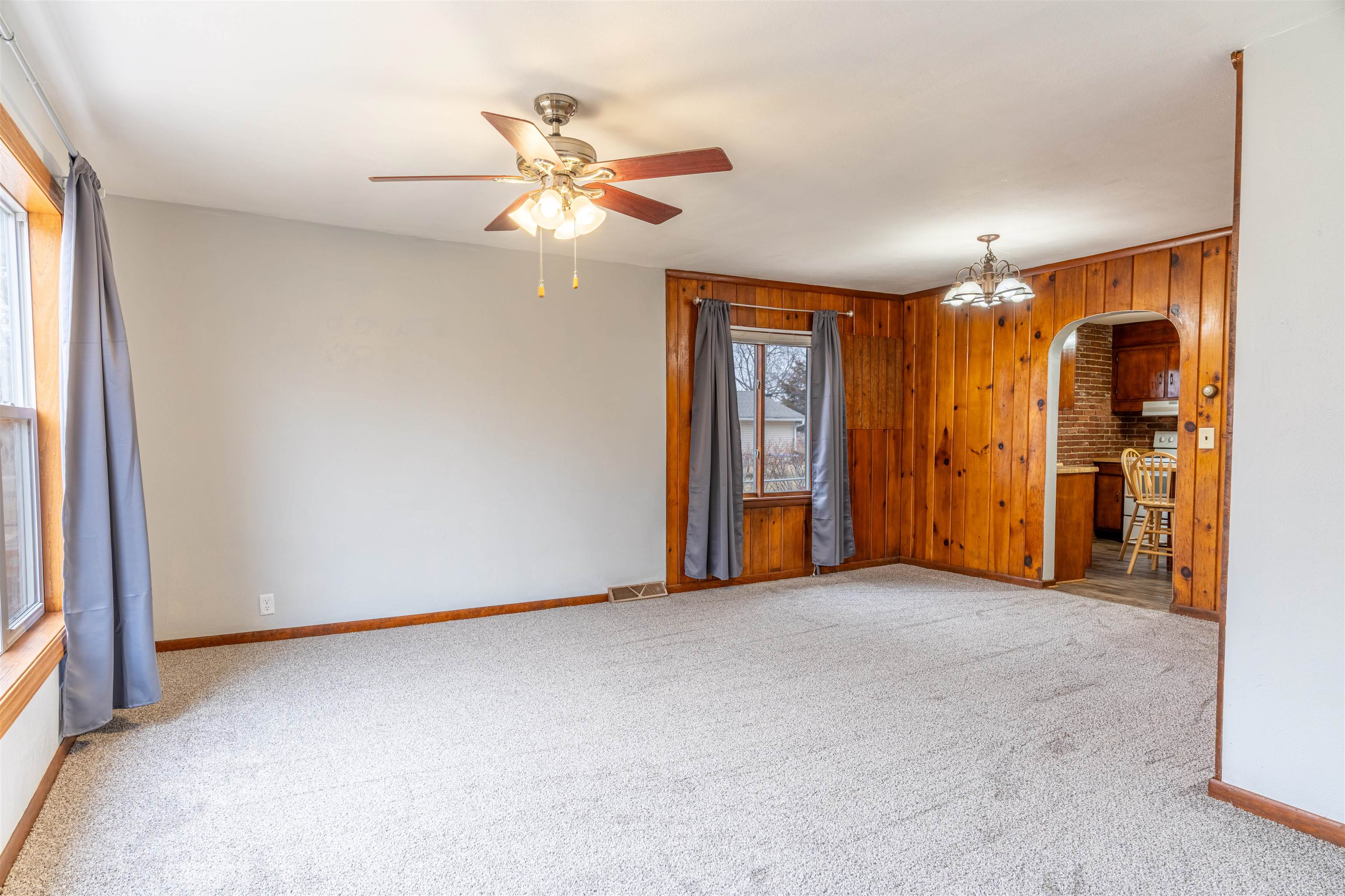 832 Taft Road Rockford, IL 61109 - Photo 6 of 30 Gallery Image 6