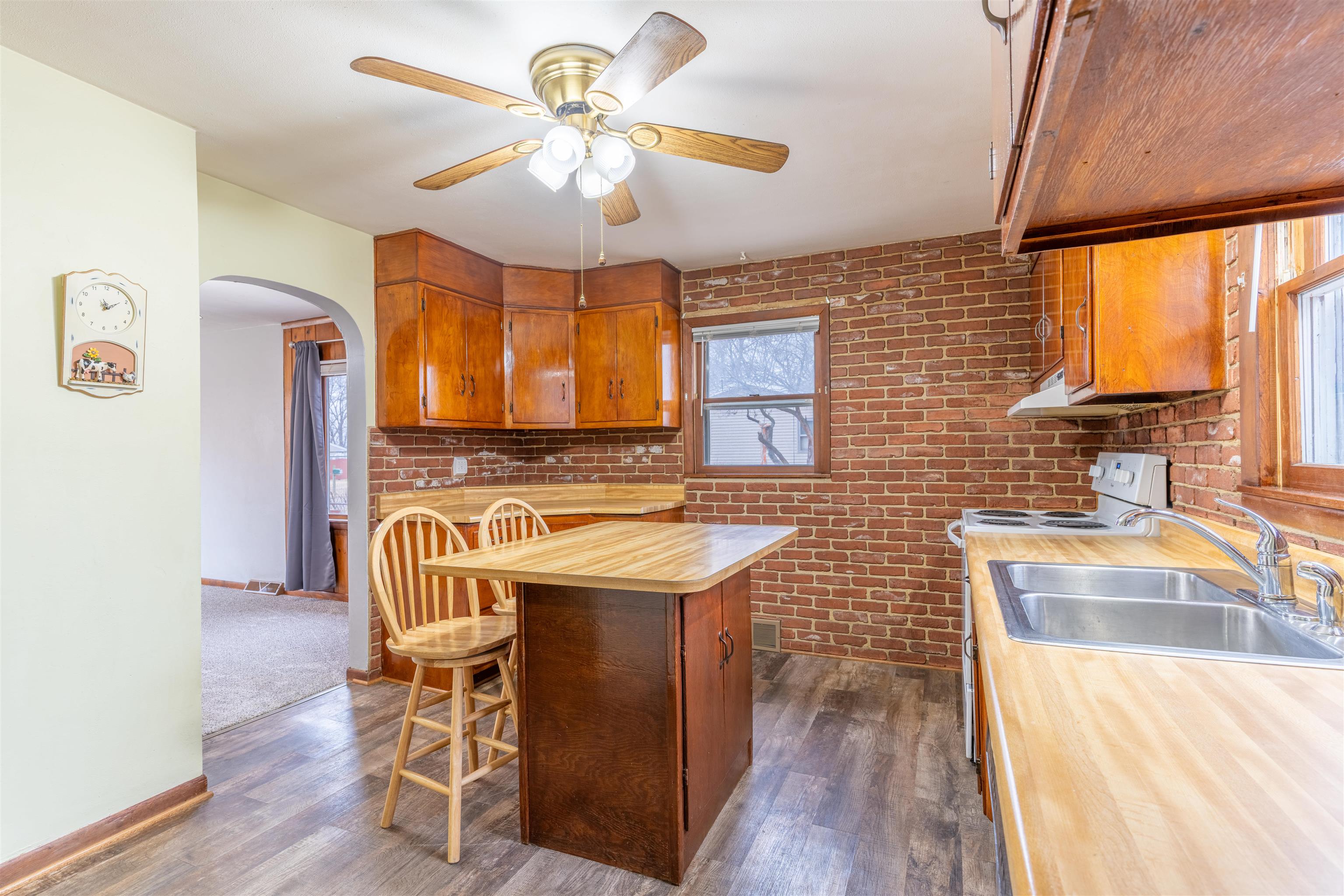 832 Taft Road Rockford, IL 61109 - Photo 9 of 30 Gallery Image 9