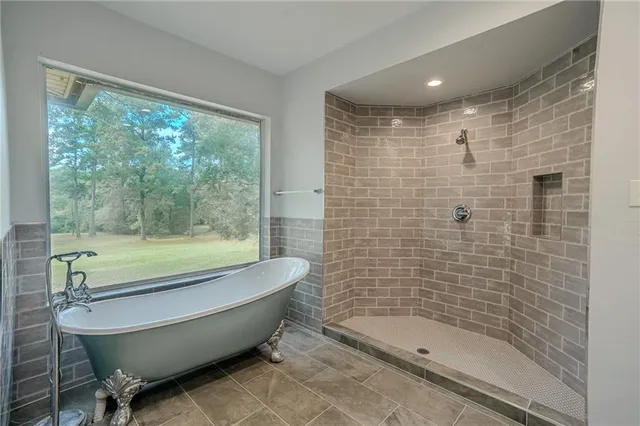 $475,000 | 42 Green Hills Drive, Covington, LA 70435