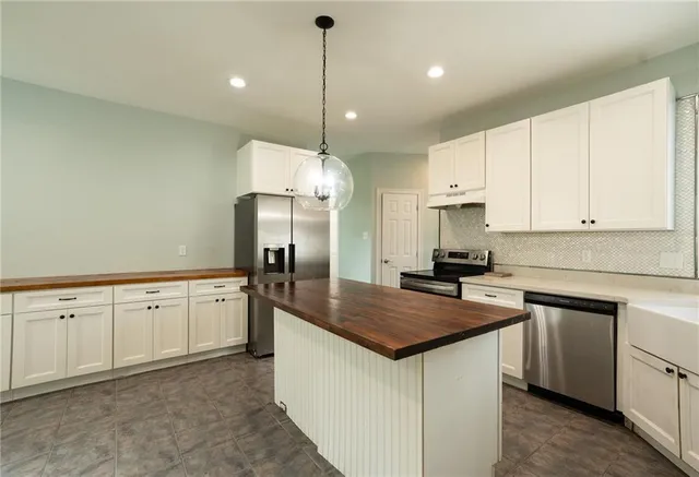 $475,000 | 42 Green Hills Drive, Covington, LA 70435