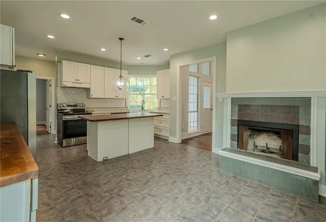 $475,000 | 42 Green Hills Drive, Covington, LA 70435