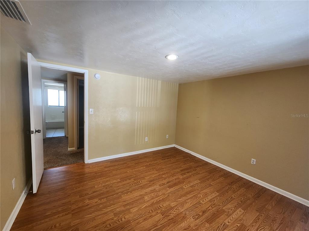 702 Southwest 70th Terrace, Unit B Gainesville, FL 32607 - Photo 31 of 33
