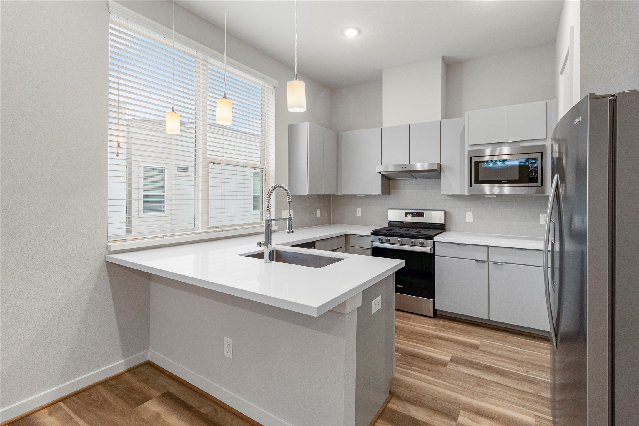 606 Thornton Road, Unit C Houston, TX 77018 - Photo 1 of 23 Gallery Image 1