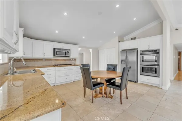 $6,480 | 6201 Corbin Avenue, Tarzana, CA 91356