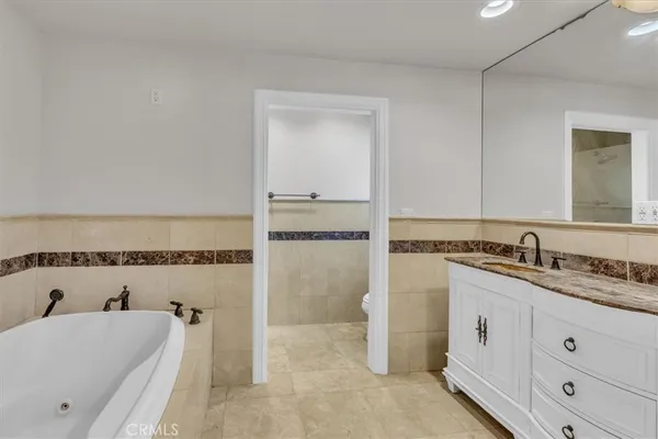 $6,480 | 6201 Corbin Avenue, Tarzana, CA 91356