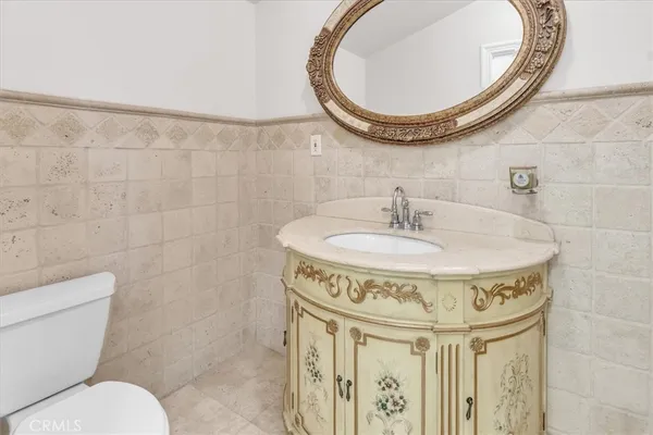 $6,480 | 6201 Corbin Avenue, Tarzana, CA 91356