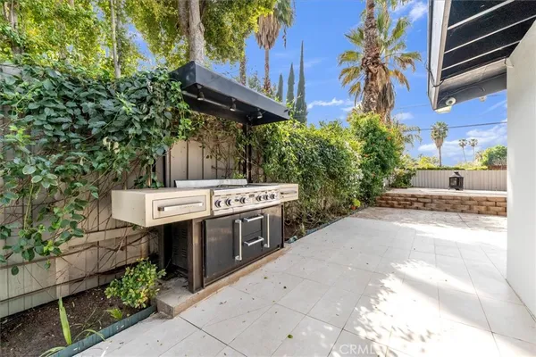 $6,480 | 6201 Corbin Avenue, Tarzana, CA 91356