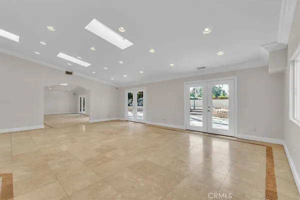 $6,480 | 6201 Corbin Avenue, Tarzana, CA 91356