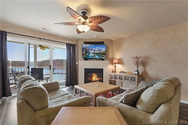 $339,000 | 4800 Eagleview Drive, Unit 635, Osage Beach, MO 65065