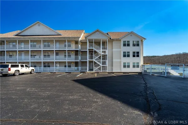 $339,000 | 4800 Eagleview Drive, Unit 635, Osage Beach, MO 65065
