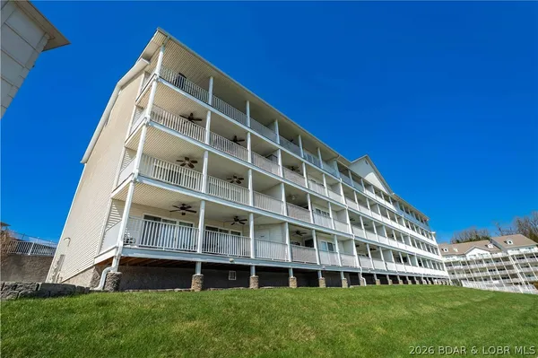 $339,000 | 4800 Eagleview Drive, Unit 635, Osage Beach, MO 65065