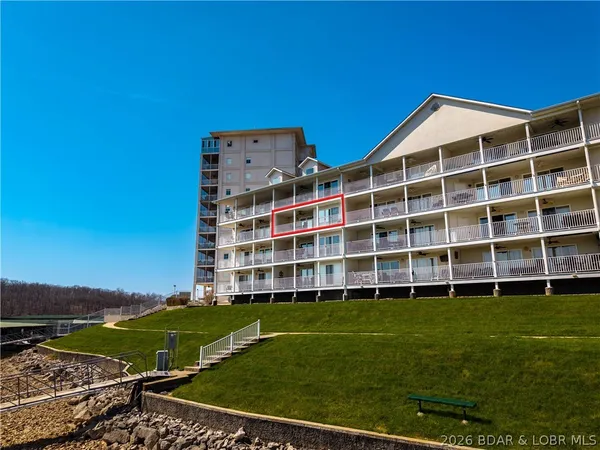 $339,000 | 4800 Eagleview Drive, Unit 635, Osage Beach, MO 65065