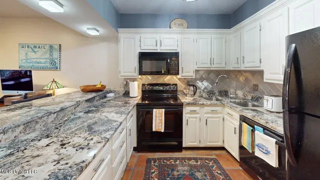 $2,950 | 520 Beach Boulevard, Unit 501, Biloxi, MS 39530