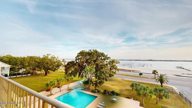$2,950 | 520 Beach Boulevard, Unit 501, Biloxi, MS 39530