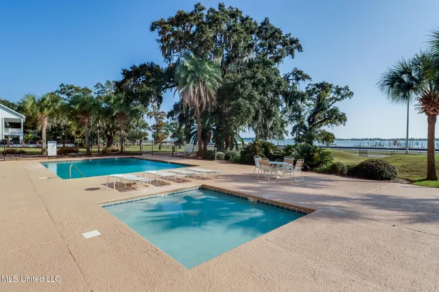 $2,950 | 520 Beach Boulevard, Unit 501, Biloxi, MS 39530