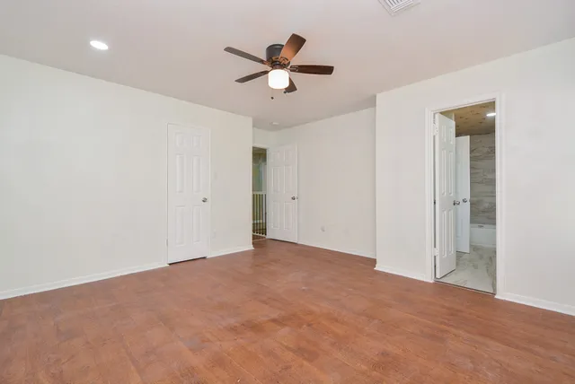 $2,995 | 5743 Henniker Drive, Houston, TX 77041