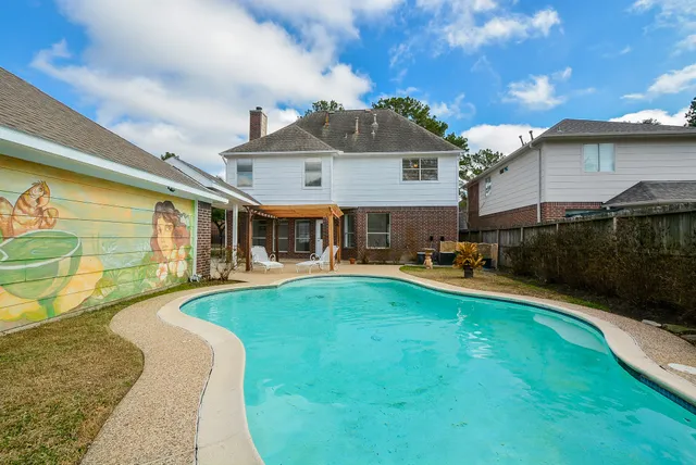 $2,995 | 5743 Henniker Drive, Houston, TX 77041