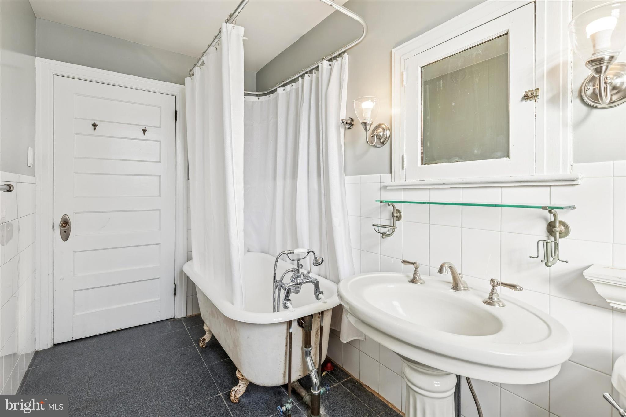 114 Llanfair Road Ardmore, PA 19003 - Photo 44 of 80