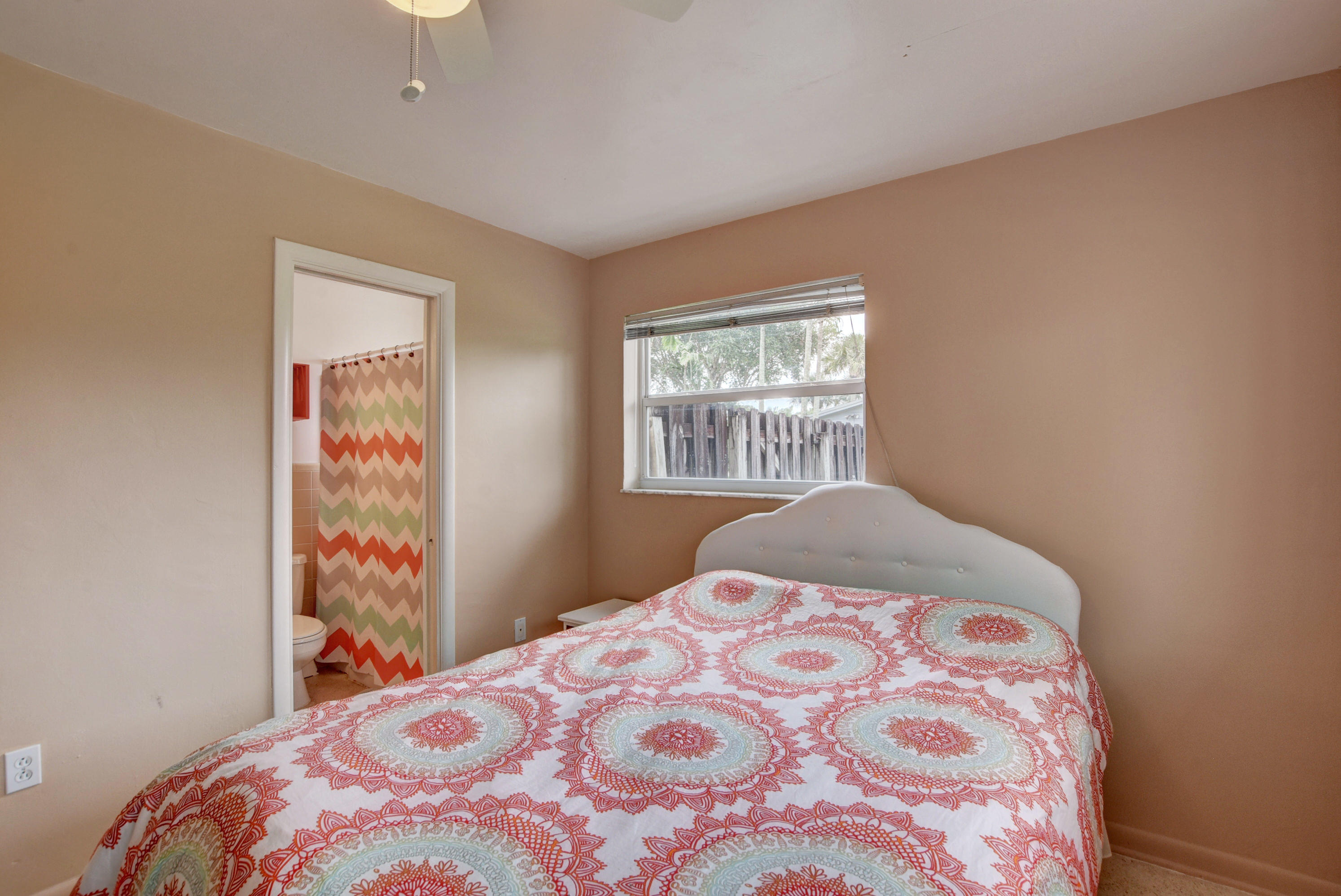 6614 Katherine Road West Palm Beach, FL 33413 - Photo 19 of 40 30_dsc_6497_498_499_500_501