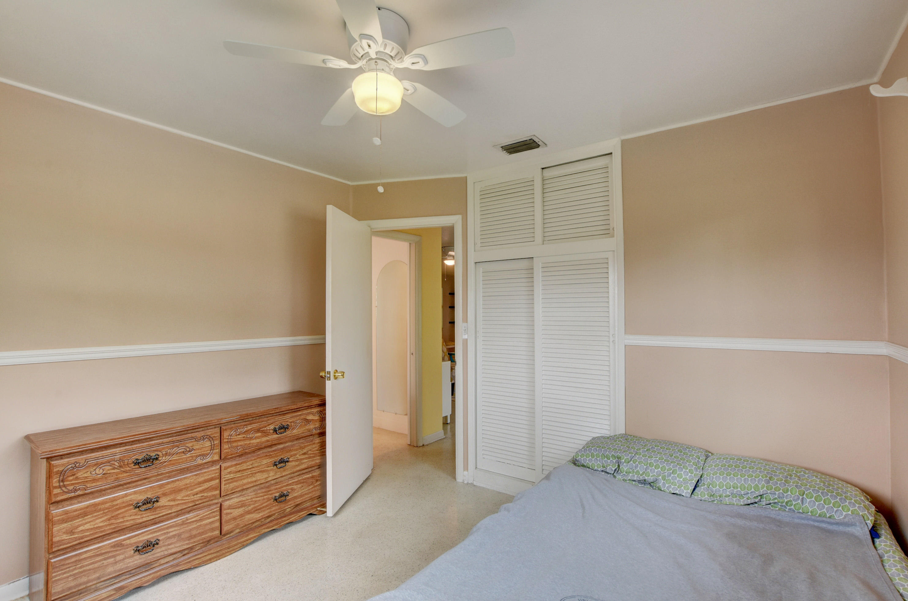 6614 Katherine Road West Palm Beach, FL 33413 - Photo 22 of 40 33_dsc_6517_18_19_20_21