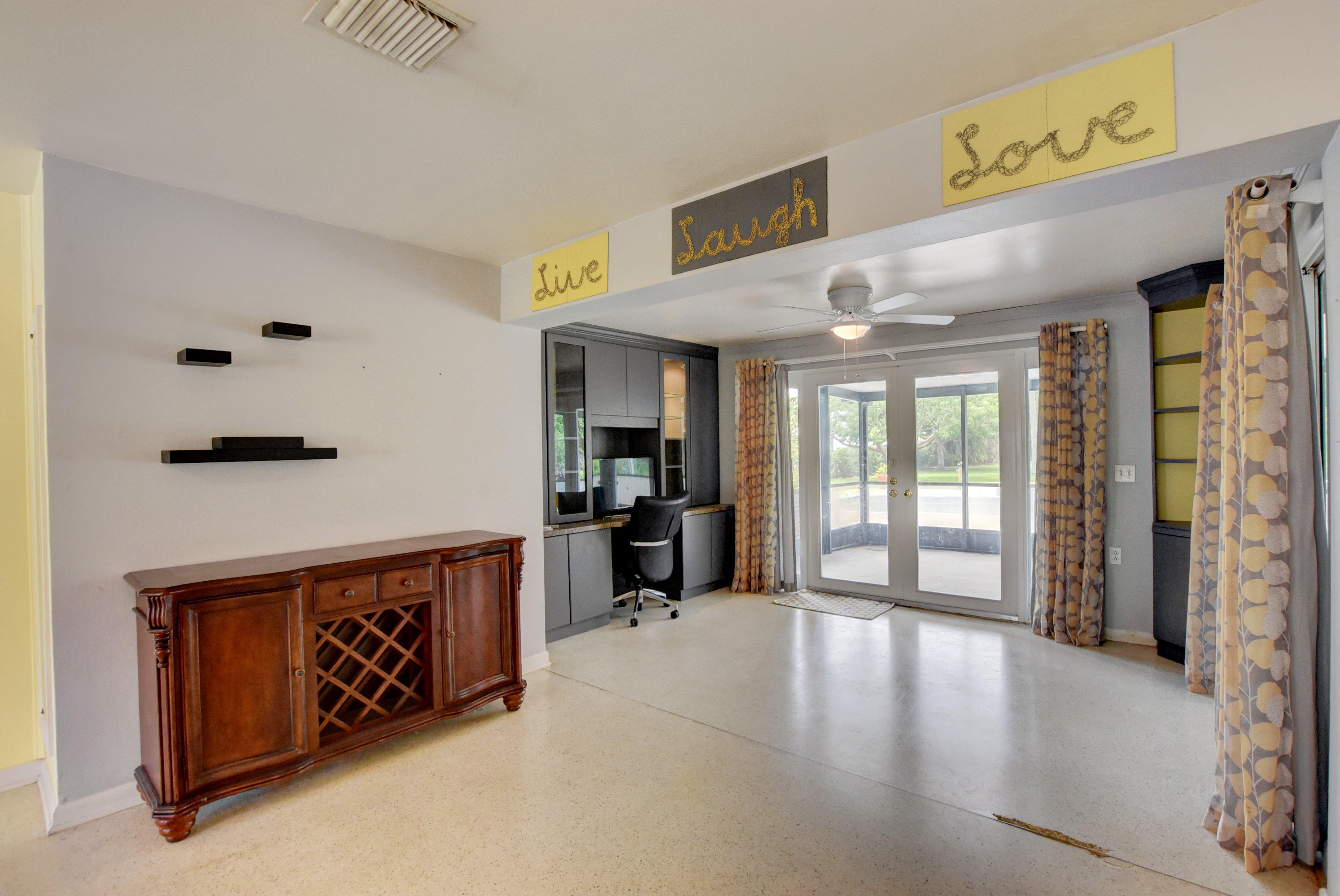 6614 Katherine Road West Palm Beach, FL 33413 - Photo 6 of 40 17_dsc_6422_3_4_5_6