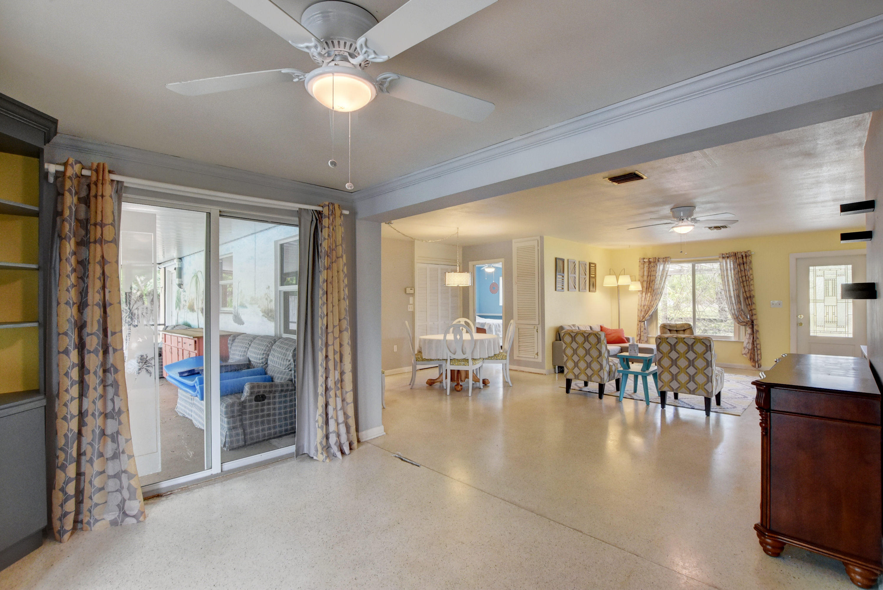 6614 Katherine Road West Palm Beach, FL 33413 - Photo 8 of 40 19_dsc_6442_3_4_5_6