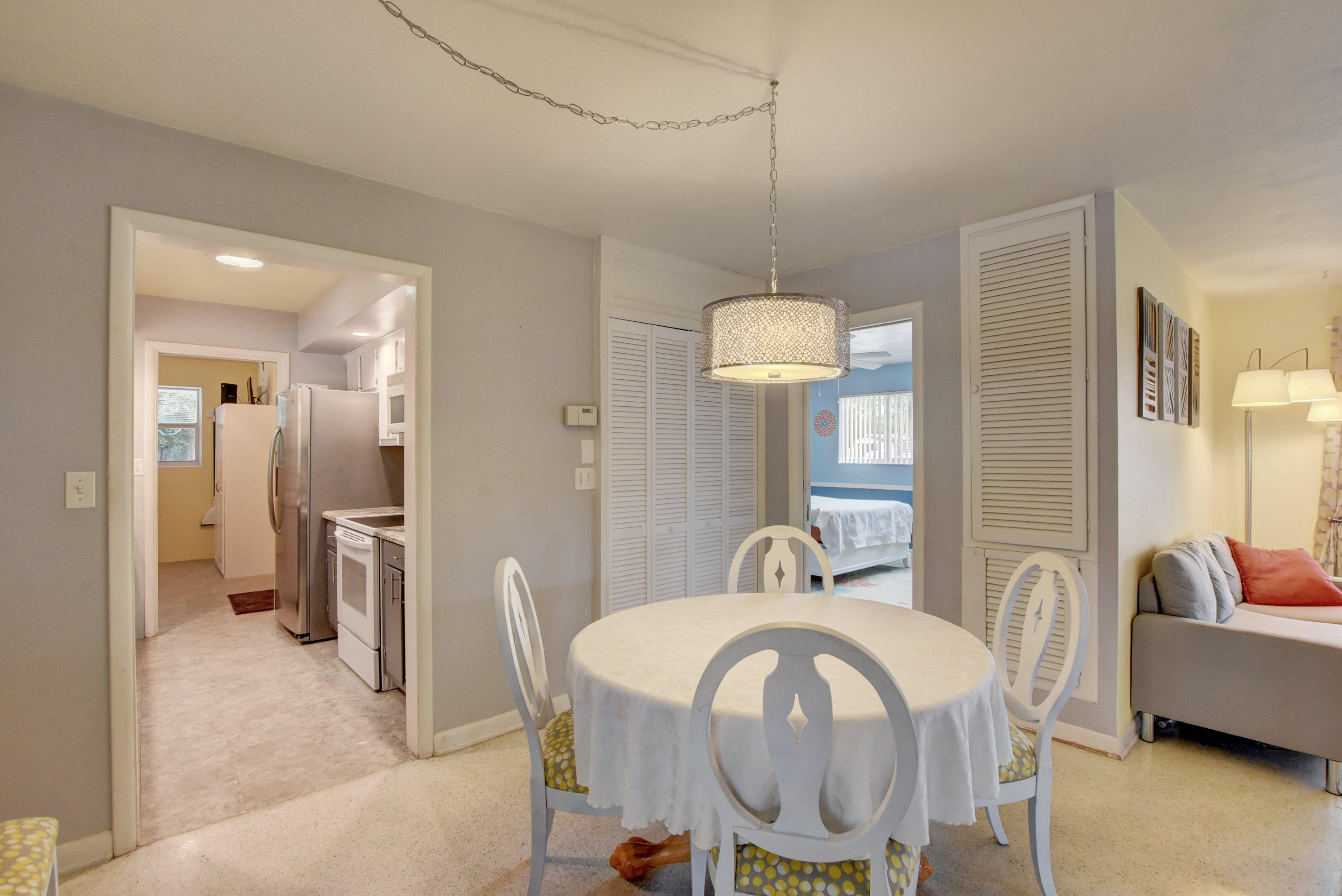 6614 Katherine Road West Palm Beach, FL 33413 - Photo 9 of 40 20_dsc_6447_48_49_50_51