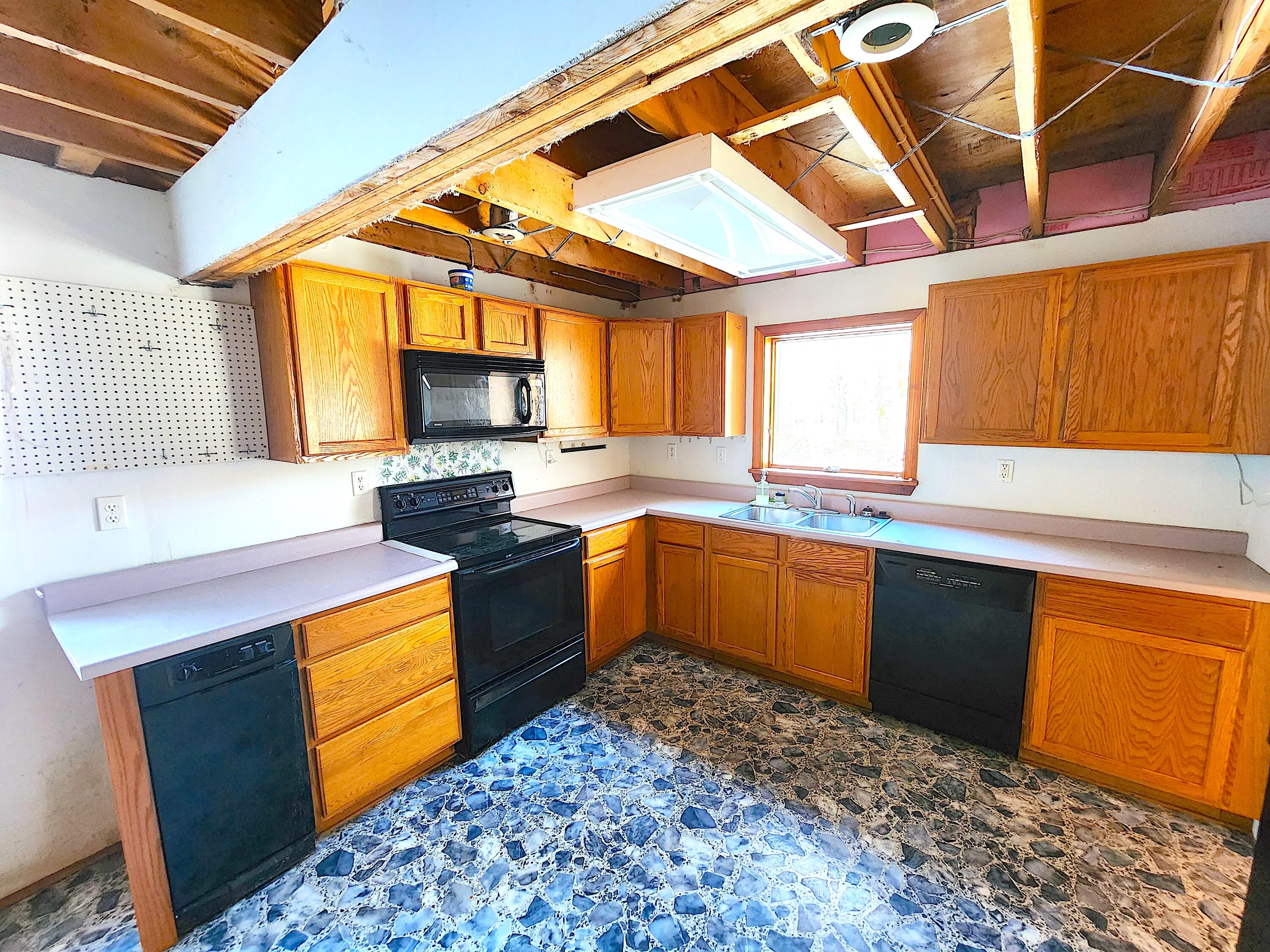 246 Moody Road Monroe, ME 04951 - Photo 6 of 26 2023-03-29 08.33.39