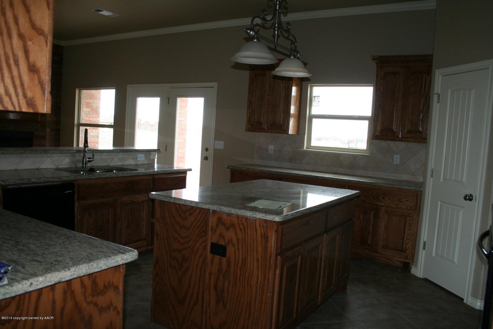 18450 Stone Creek Road Bushland, TX 79124 - Photo 4 of 12 Kitchen 003