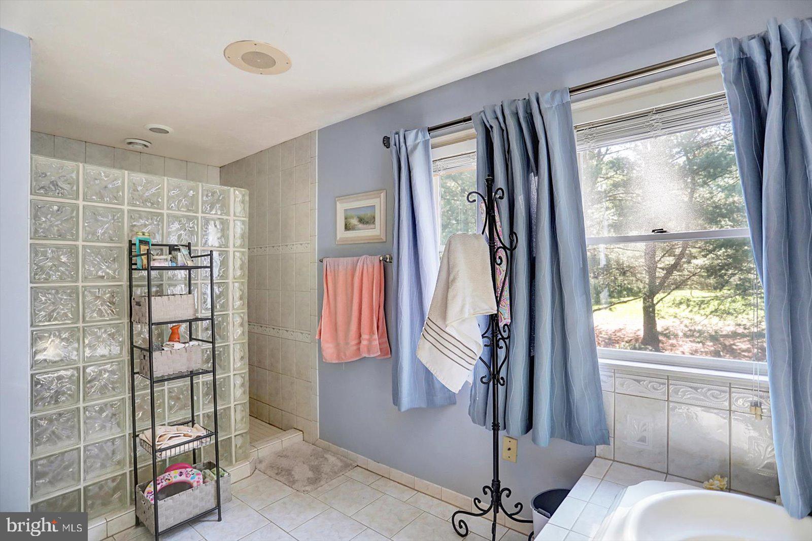 63 Lindsay Lane Hanover, PA 17331 - Photo 27 of 39 a living room with furniture