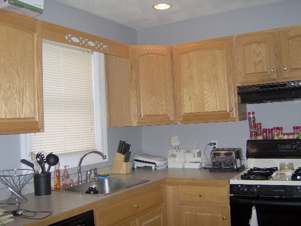 52 Graham Street Quincy, MA 02169 - Photo 2 of 6