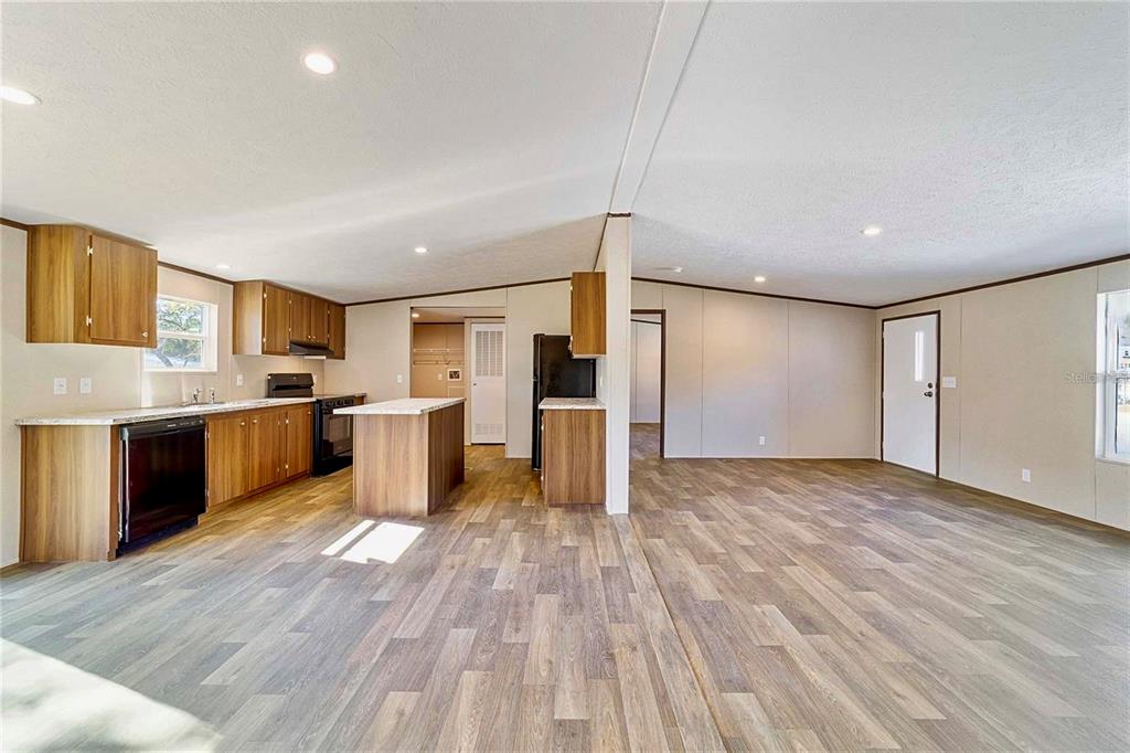 43740 Sunset Drive Paisley, FL 32767 - Photo 11 of 34