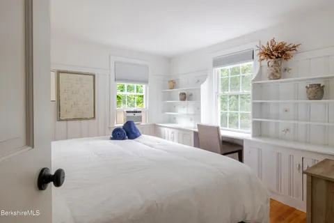 $895,000 | 11 Prospect Street, Great Barrington, MA 01230