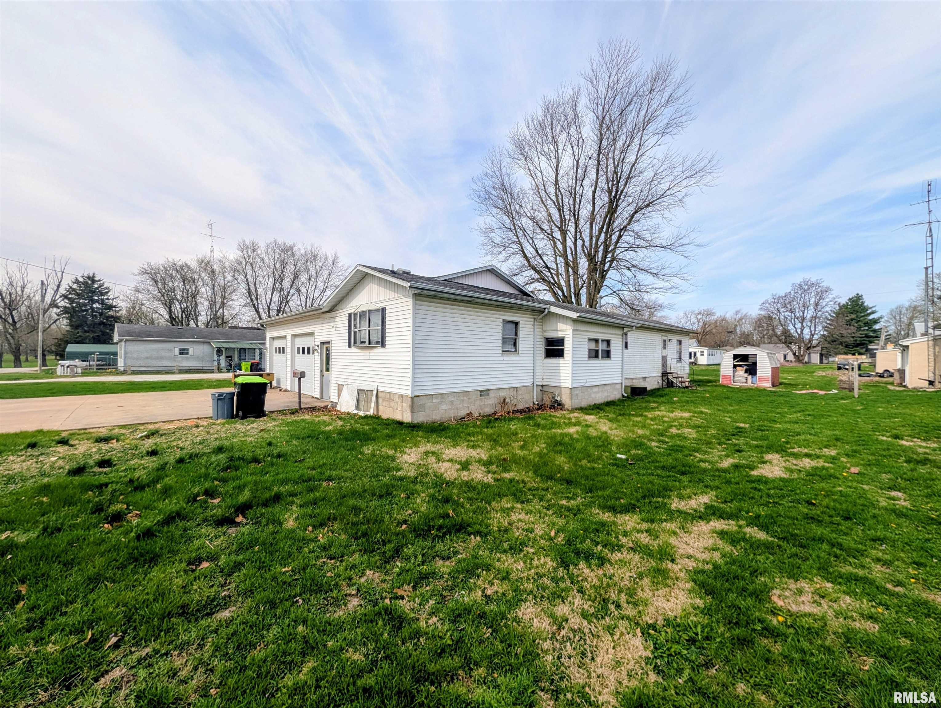 565 Harrison Street Bushnell, IL 61422 - Photo 2 of 5