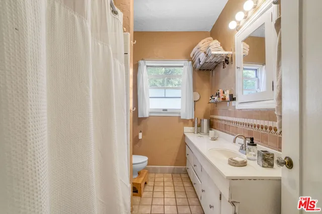 $1,595,000 | 2420 North Beachwood Drive, Los Angeles, CA 90068