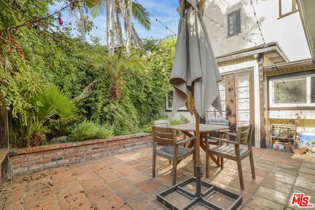 $1,595,000 | 2420 North Beachwood Drive, Los Angeles, CA 90068