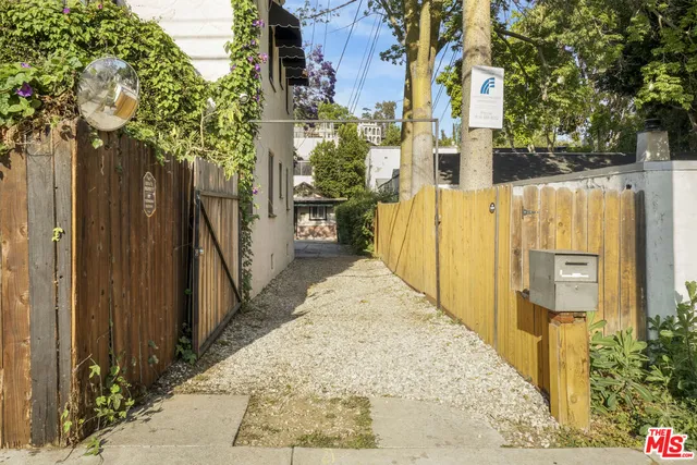 $1,595,000 | 2420 North Beachwood Drive, Los Angeles, CA 90068