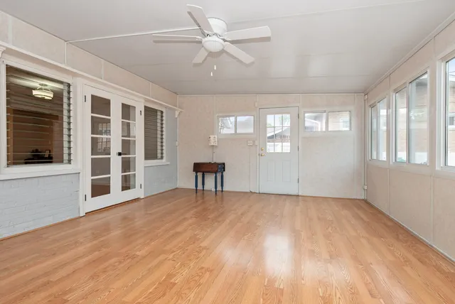 $399,900 | 10041 South St Louis Avenue, Evergreen Park, IL 60805