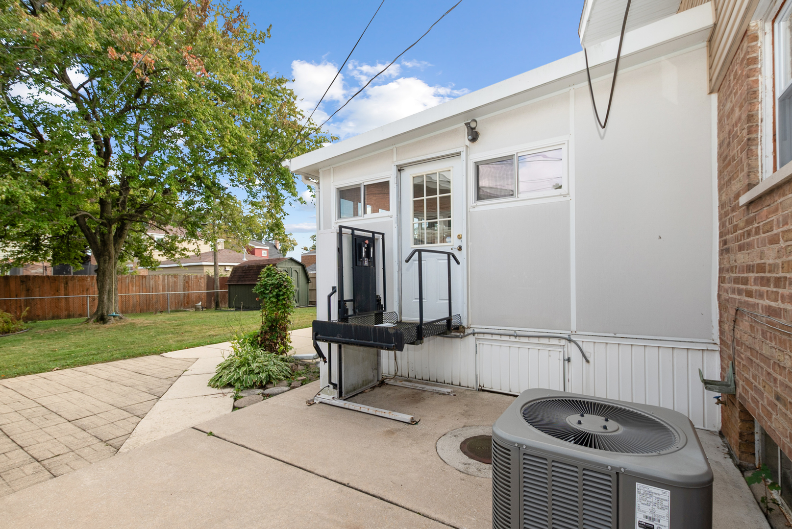 10041 South St Louis Avenue Evergreen Park, IL 60805 - Photo 26 of 34